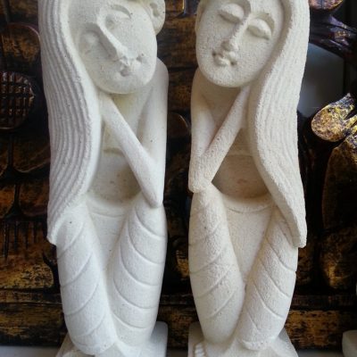 Stoneware statues